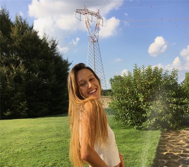 Sono una ragazza di quasi 20 anni che vorrebbe dare lezioni private di italiano a Torino. Ho frequentato il liceo classico e ora frequento la facoltà di giurisprudenza