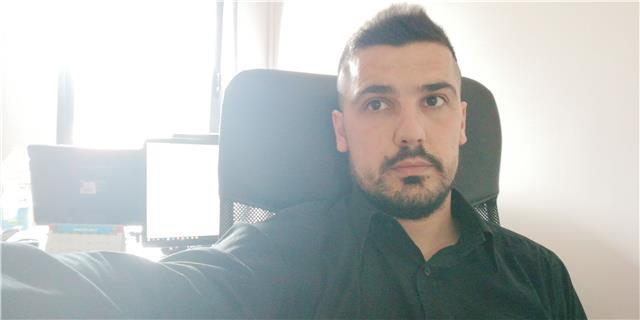 Insegnante di latino e matematica per scuole superiori