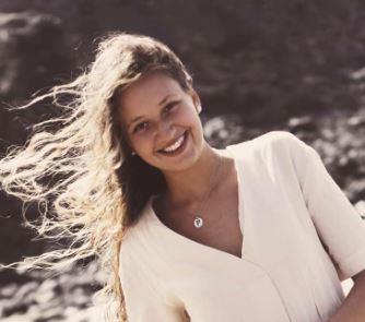 Estudiante de educación primaria ofrece con total profesionalidad clases de apoyo a niños/as de primaria, y de inglés a niños tanto de primaria como de secundaria