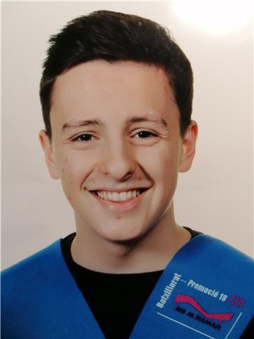 Profesor particular con experiencia en la impartición de clases a alumnos de primaria, eso y bachillerato