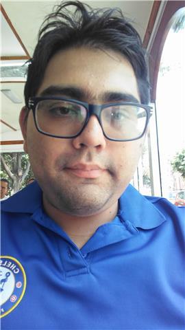 El profesor imparte clases de historia a los jóvenes que quieran aprender más sobre la historia del país , conocer ciertos datos históricos pero lo importante conocer más de nuestra historia nacional