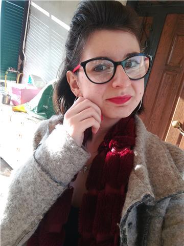 Neo diplomata al liceo linguistico offre ripetizioni di lingua inglese per studenti delle elementari, medie e superiori