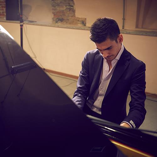 Lezioni di Pianoforte per livelli e obbiettivi individuali. Riscopri la tua individualità e le tue risorse interiori con la Musica