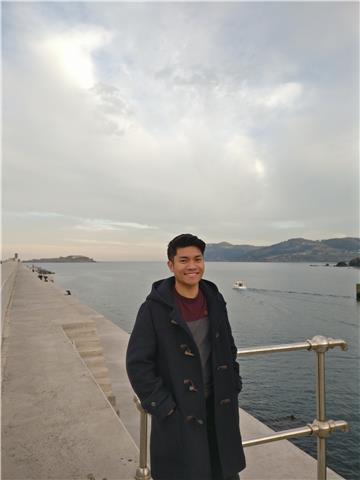 One-on-one conversational tutoring classes