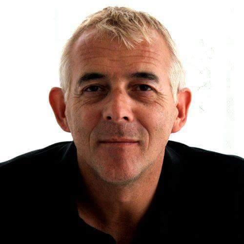 Experienced english teacher offers classes to make you succed!