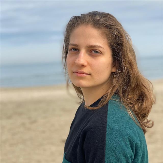 Buongiorno, mi chiamo francesca sono un educatrice con esperienza per ripetizioni, dalle elementari alle superiori. 12€/h