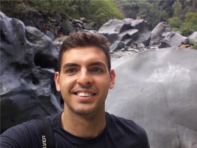 Laureando in ingegneria meccanica impartisce ripetizioni di matematica, fisica e chimica