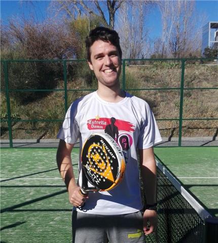 Clases de padel profesionales, divertidas y ajustadas a tu objetivo, particulares o en grupo