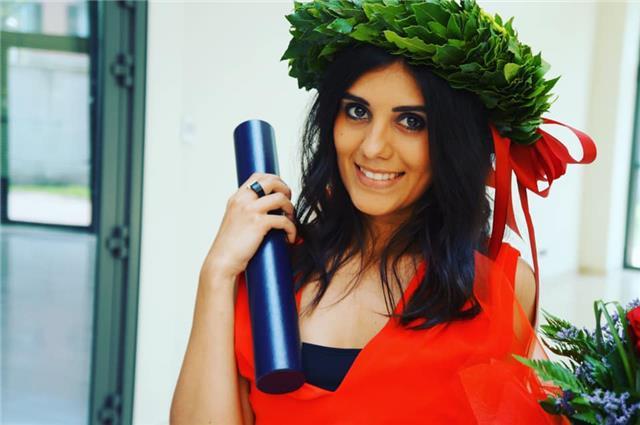 Docente di lingue offre lezioni private a ragazzi delle scuole medie e medie superiori