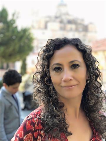 Profesora de Matemáticas para ESO y bachillerato con más de 20 años de experiencia. Preparación Ebau y acceso universidad mayores de 25 años