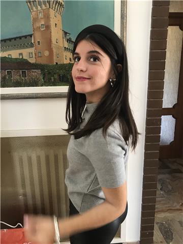 Studentessa universitaria di Filosofia e Scienze Umane offre ripetizioni di filosofia e di materie umanistiche. Non esitate a contattarmi!