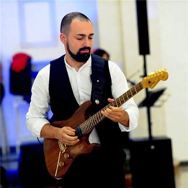 Lezioni di Chitarra Moderna via Skype e presenziali