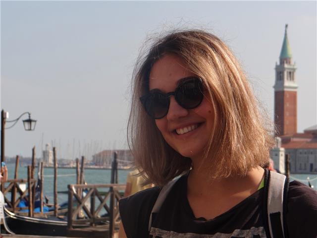 Diplomata in lingue- tutor per bambini/ragazzini per i compiti
Lingue: tedesco e inglese