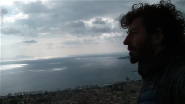 Insegnante di chimica laureato