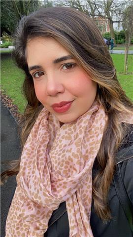 Salut! Je suis une professeur d'anglais avec 1 an d'expérience offre des cours particuliers d'anglais pour enfants et adultes à Paris. Merci, Nathalia !