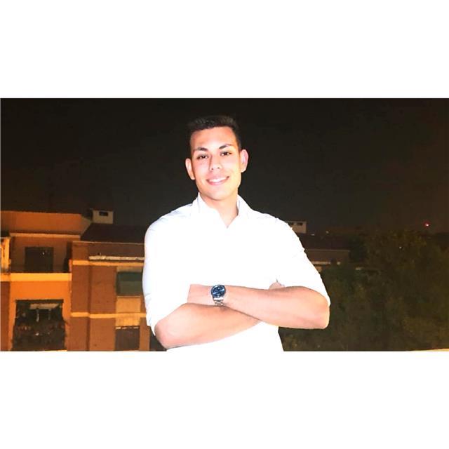 Graduado universitario da clases online de refuerzo en primaria, ESO y Bachillerato online. También inglés y photoshop