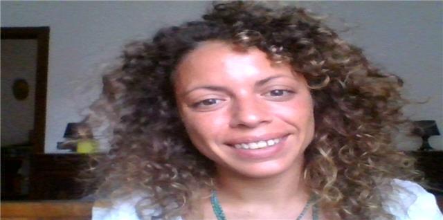 Dottoressa in Economia Aziendale impartisce lezioni a studenti in difficoltà in tutte le materie. Dopo scuola ad Acciaroli