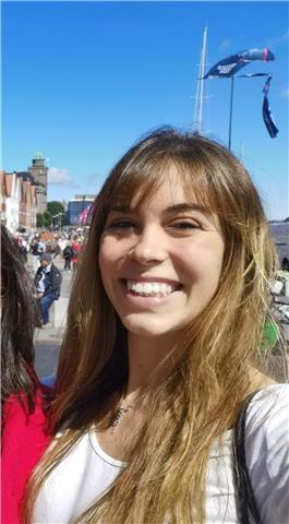 Profesora de Inglés ofrece clases particulares para niños, jóvenes y mayores