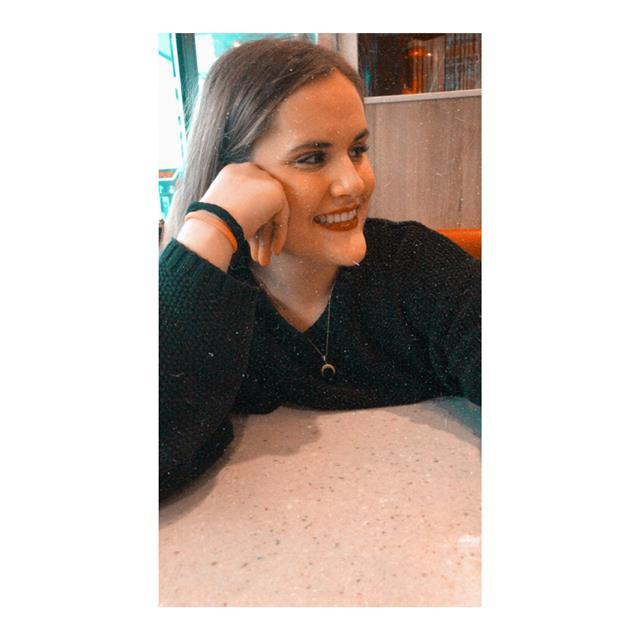 Paciente, responsable y alegre entre otras
a niños desde primero de primaria a primero de la eso