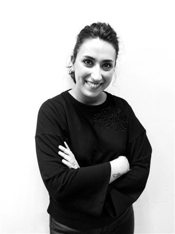 Tengo experiencia dando clases particulares de letras como lengua castellana y literatura, latín, griego, etc