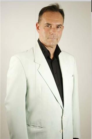 Bilingüe italiano-castellano da clases de italiano (particulares o formación de empresas)