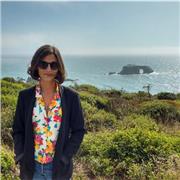 Soy una profesora de Inglés nativa de California, con unos 10 años de experiencia