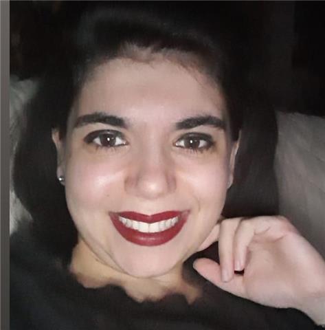 Sono una ragazza laureata in lingue e letterature straniere