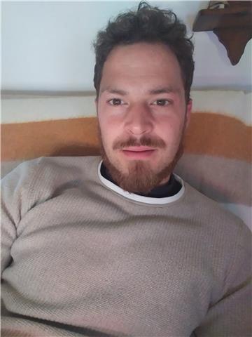 Profesor de francés para impartir clase individual o en grupo. pedagogía activa