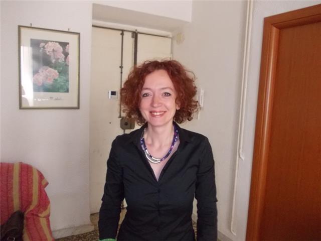 Insegnante di Filosofia con pluriennale esperienza offre lezioni private a studenti di scuola superiore e aiuto compiti a studenti