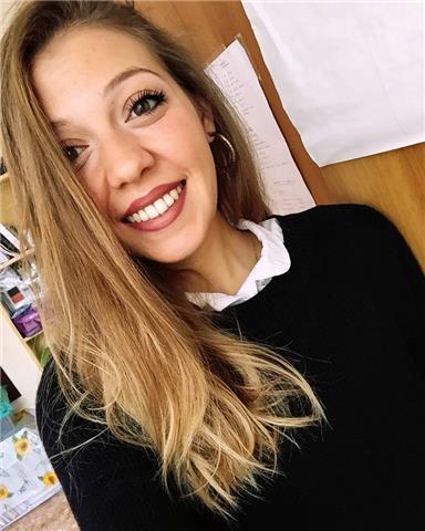 Studentessa laureanda in Lingue e Letterature straniere