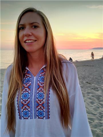 Insegnante madrelingua d'inglese con tanta esperienza di insegnamento a bambini dai 2 anni e adulti anche per lezioni di conversazione