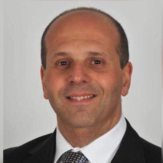 Docente esperto impartisce lezioni di materie tecniche