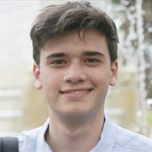 Studente universitario di matematica offre lezioni