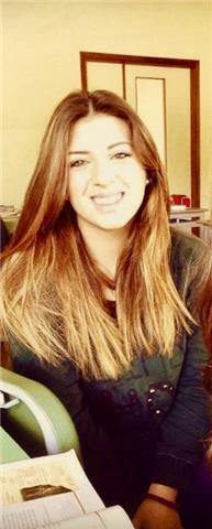 Studentessa di lingue impartisce lezioni private, delle materie di scuola elementare e medie a bimbi e lezioni di inglese, italiano, arte, francese ai ragazzi fino al liceo