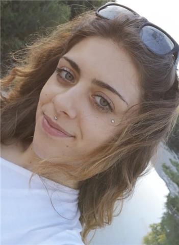 Sono una studentessa al secondo anno di economia diplomata nel 2019 al liceo linguistico Laura bassi di Bologna. Offro ripetizioni di italiano, inglese, francese, tedesco, matematica, biologia e pallavolo, mie grandi passioni. Il mio annuncio è rivolto a 