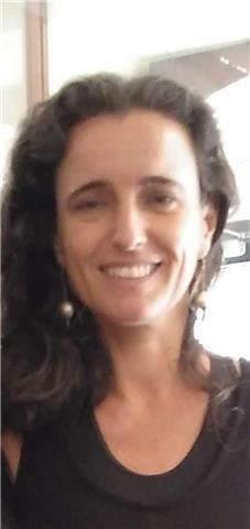 Doy clases de portugués (soy portuguesa), proporcionando fluidez en la conversación y puedo ayudar bastante con una buena pronunciación. saludos!