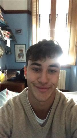 Ragazzo con livello B2 avanzato dà ripetizioni di inglese