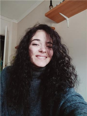 Psicóloga especializada en niños y adolescentes imparte clases de francés, inglés y también apoyo escolar