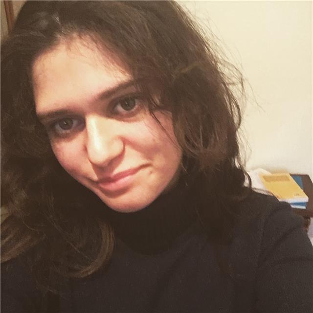 Ex studentessa del liceo linguistico dà lezioni di inglese e spagnolo