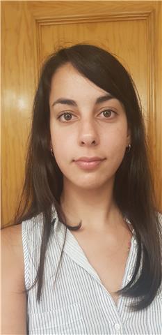Doy clases de inglés,o bien para el instituto, universidad, etc., o bien para presentarse a exámenes oficiales
