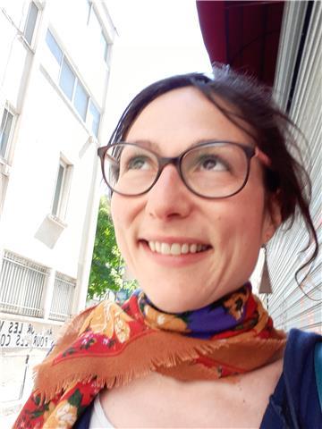 Professeur Certifiée en lettres modernes, exerçant depuis 10 ans dans l éducation nationale, donne cours de français dans le secondaire et pour adultes