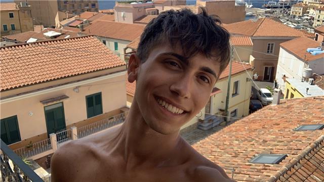 Studente universitario offre lezione online di Scienze (anatomia, biologia)