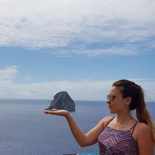 Etudiante en biologie et j'espère, future étudiante en master de l'enseignement