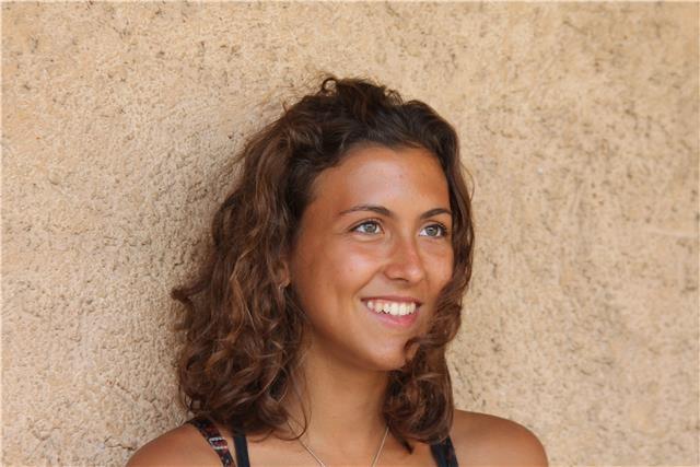 Studentessa di matematica per ripetizioni di matematica e fisica