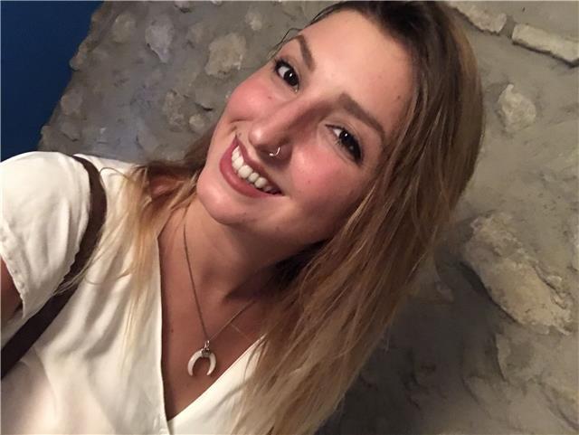 Profesora bilingüe se ofrece a dar clases y conversación a cualquier interesad@ en el idioma