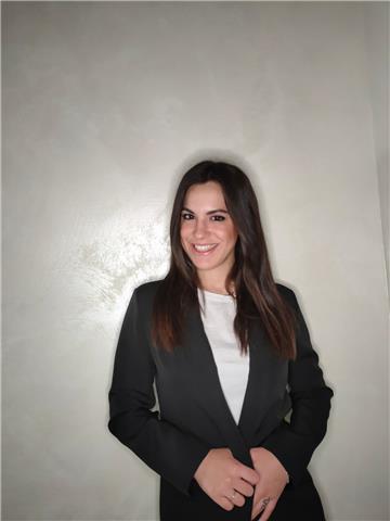 Studentessa universitaria ( mediazione linguistica) : spagnolo, inglese