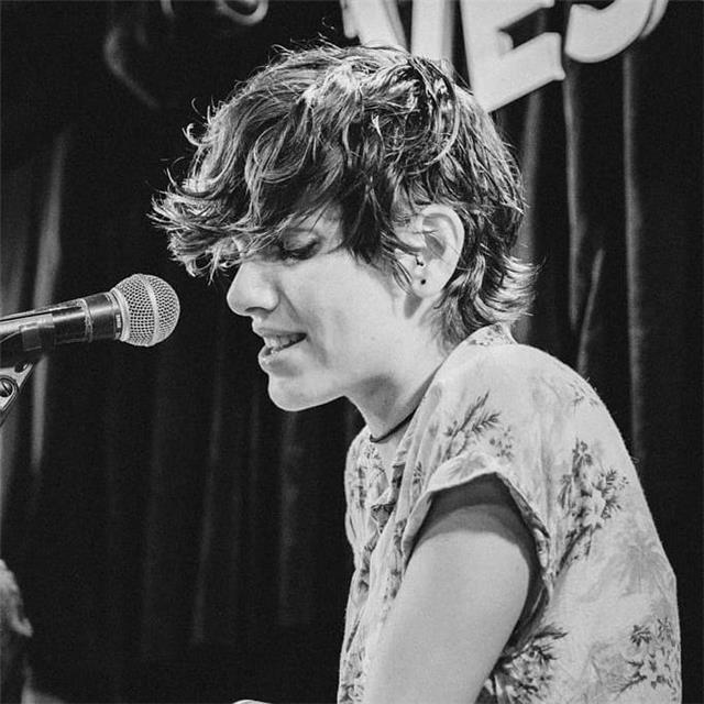 Doy clases económicas de iniciación a la guitarra