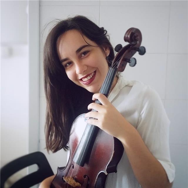 Violista profesional ofrece clases de viola, violín y lenguaje musical a todos los niveles y edades